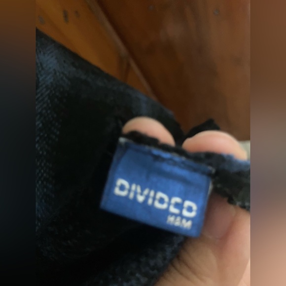 H&M divided black and blue warm shawl - Picture 2 of 2